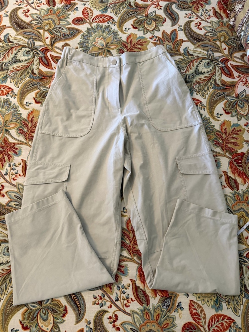 Lululemon Light Utilitech Cargo Pocket High Rise pant | Riverstone | Size 28